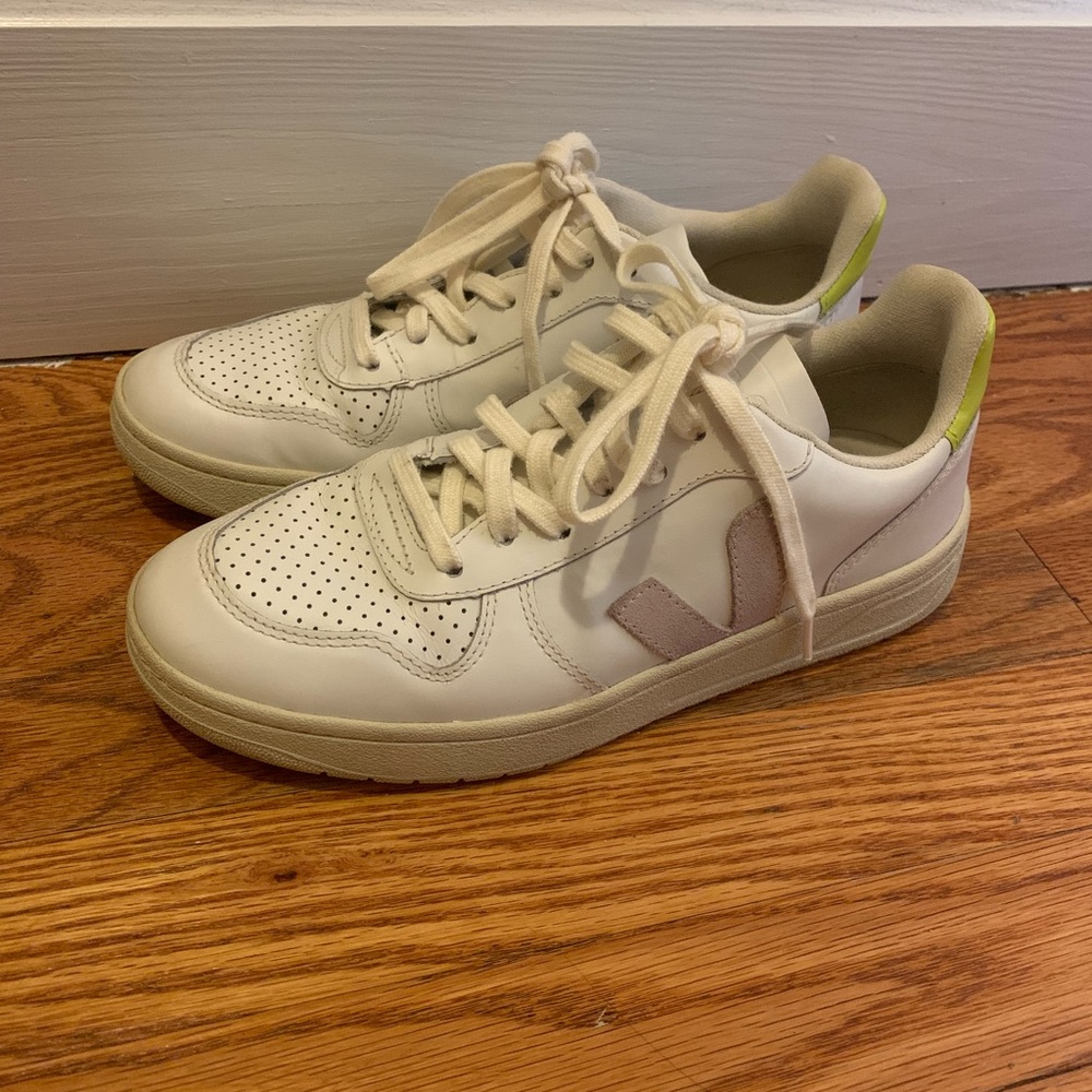 Veja Shoes
